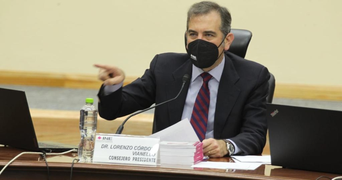 Lorenzo Córdova Vianello Consejero Presidente Del Instituto Nacional Electoral ine En La Sesión Extraordinaria Del Consejo General