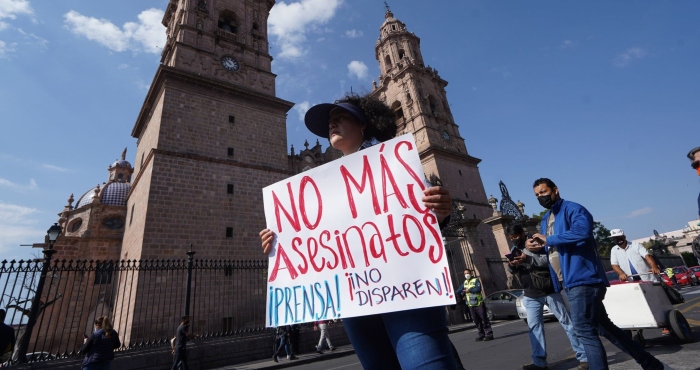 Protesta de periodistas en Morelia.