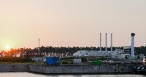 En La Imagen El Sol Sale Por Detrás De Una Planta Que Forma Parte Del Gasoducto Nord Stream En Lubmin Alemania El De Julio De