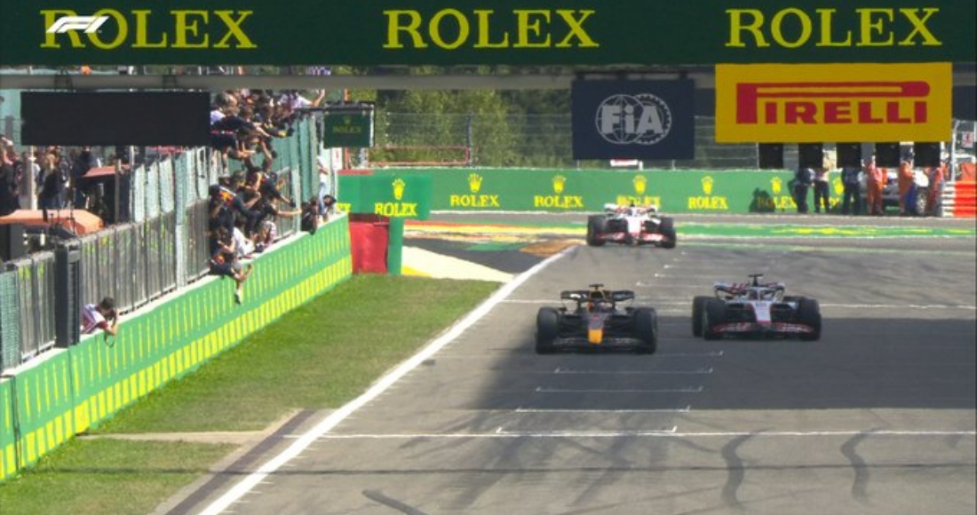 El piloto neerlandés Max Verstappen (Red Bull) ha dado un nuevo golpe de autoridad este domingo con una plácida e intratable victoria en la carrera del Gran Premio de Bélgica.