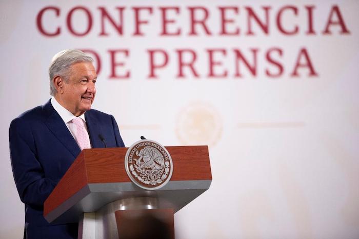 El Presidente Andrés Manuel López Obrador habló sobre el pago de impuestos de los grandes contribuyentes, hecho que aprovechó para revelar la existencia de una nueva lista de deudores.