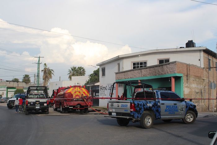 El pasado mes de enero, dos ataques se registraron en la colonia Los Olivos y Rinconada San Miguel. En una tienda de abarrotes fue ejecutado un hombre y otro resultó herido sobre la calle Paseo de los Olivos. En el segundo  ataque los agresores lanzaron bombas molotov al bar denominado "Texas". Sacaron a dos personas, un hombre y una mujer, y los ejecutaron en la puerta. Dejaron una cartulina con amenazas del crimen organizado.