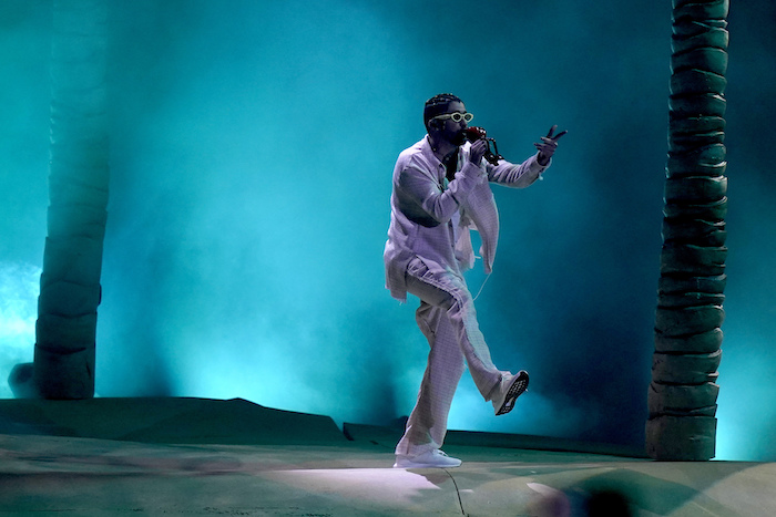 Bad Bunny durante su concierto en el Hard Rock Stadium, el 12 de agosto de 2022, en Miami Gardens, Florida.