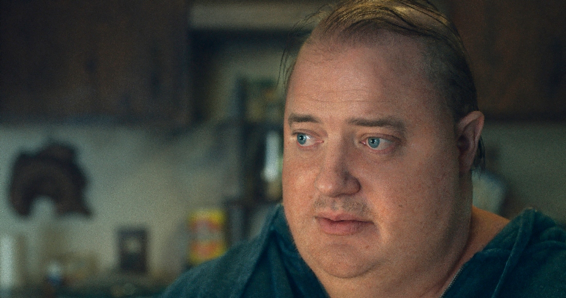 En esta imagen proporcionada por A24, Brendan Fraser en una escena de "The Whale".