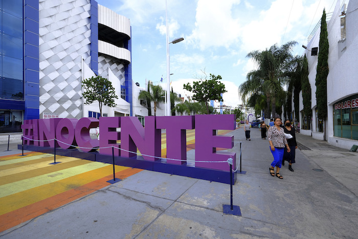 Una escultura en referencia a Naason Joaquin García, líder de la iglesia La Luz del Mundo en Guadalajara, México, el 13 de agosto del 2022.