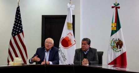 El Presidente Andrés Manuel López Obrador dijo hoy que el plan de seguridad que firmó el Gobernador zacatecano David Monreal con Ken Salazar, Embajador de Estados Unidos en México, simplemente no vale.