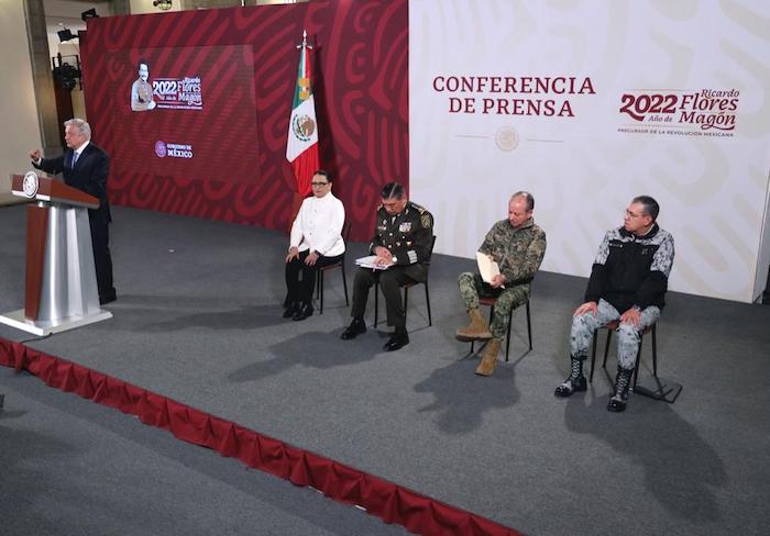 El Presidente Andrés Manuel López Obrador anunció la mañana de este martes que el informe sobre la situación de salud en México se dará cada 15 días en sus conferencias de prensa matutinas, mejor conocidas como "mañaneras", pues "afortunadamente ya ha venido cediendo la pandemia".