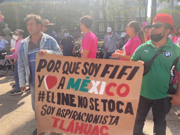 En apariencia, ha sido un día redondo para Claudio X. la de este domingo fue una marcha nutrida, quizá la mayor de la oposición desde 2018, ciertamente poco mayor a las del 1 de diciembre de 2019 y la polémica por la cifra cierta será polémica desde hoy mismo.