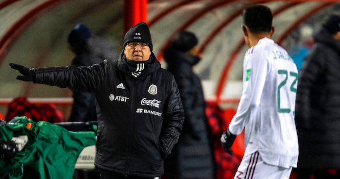 El técnico de México Gerardo Martino durante el partido contra Canadá por las eliminatorias del Mundial en Edmonton, el 16 de noviembre de 2021.