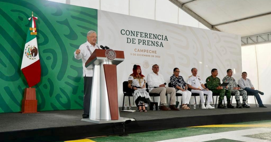 El Presidente Andrés Manuel López Obrador adelantó la mañana de este lunes que la nueva aerolínea del Gobierno estará lista a finales del 2023 y que será operada por la Secretaría de la Defensa Nacional (Sedena).