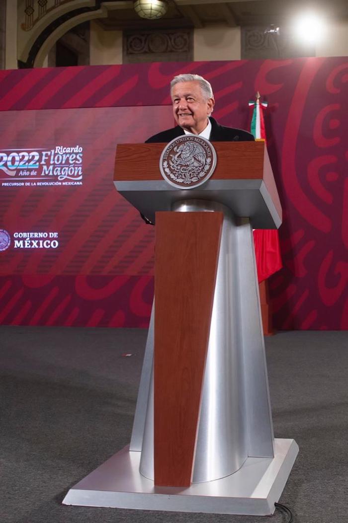 El Presidente Andrés Manuel López Obrador dijo la mañana de este lunes que pidió a Claudia Sheinbaum Pardo, Jefa de Gobierno de la Ciudad de México, que se haga una investigación a fondo y que no se descarte ninguna hipótesis en el ataque contra el periodista Ciro Gómez Leyva, perpetrado la noche del pasado 15 de diciembre cuando se dirigía a su domicilio.