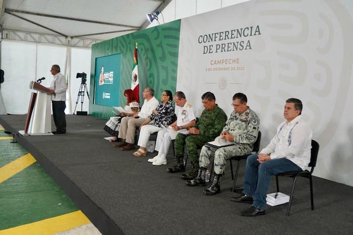 El Presidente Andrés Manuel López Obrador aseguró la mañana de este lunes que su Gobierno atiende de manera permanente la situación de violencia por la que atraviesa Zacatecas, entidad que se ha visto marcada en las últimas semanas por la comisión de diversos crímenes, con lo que "se ha ido avanzando, pero hace falta más".