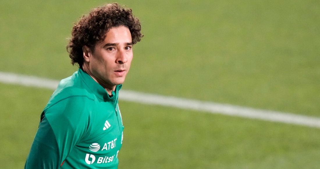 El arquero Guillermo Ochoa durante un entrenamiento de la Selección de México en la Copa Mundial, en Qatar, el miércoles 23 de noviembre de 2022.