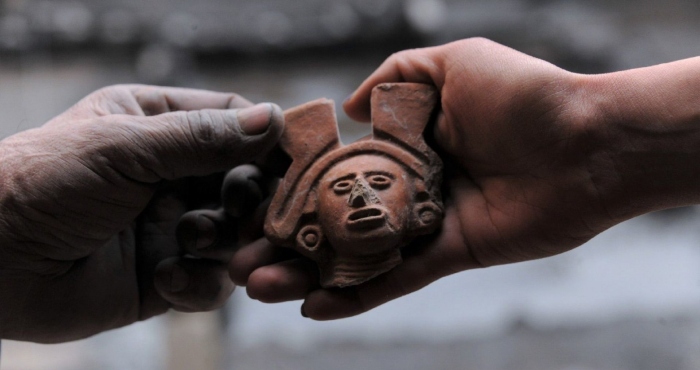  Descubren cerca de Plaza Garibaldi una rica ofrenda mexica depositada tras la conquista de Tenochtitlan.