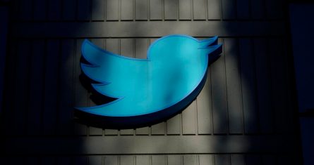 Un letrero en la sede de Twitter en San Francisco, el viernes 18 de noviembre de 2022.