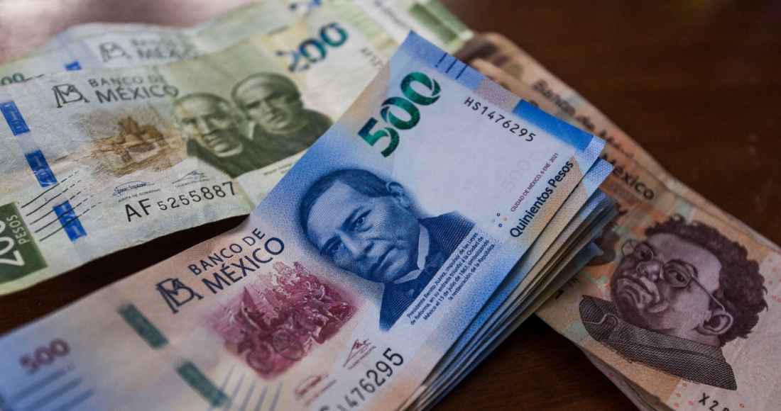 Aspectos de billetes mexicanos.