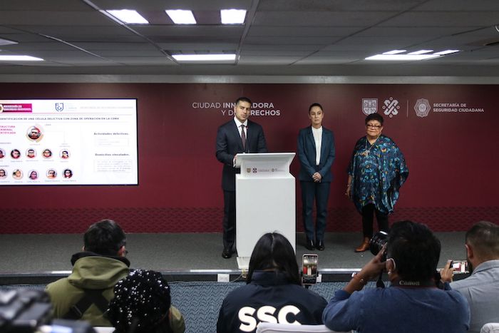 Omar García Harfuch, Secretario de Seguridad Ciudadana; Claudia Sheinbaum Pardo, Jefa de Gobierno de la Ciudad de México; y Ernestina Godoy Ramos, Fiscal General de Justicia capitalina, encabezaron la conferencia de prensa.