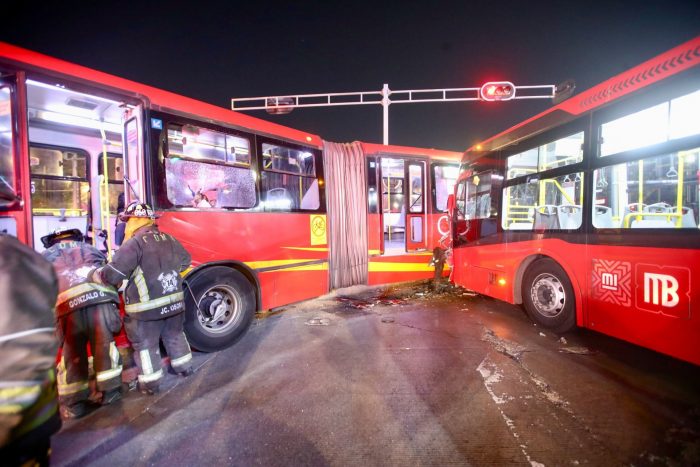 Metrobús, accidente vial