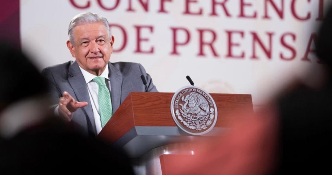 El Presidente Andrés Manuel López Obrador aseguró la mañana de este jueves que no habrá traición en el proceso de la sucesión presidencial de 2024, que no se involucrará en nada relacionado con eso y que ya no hablará "mucho" de las encuestas de Morena porque la gente será quien elija a la o el candidato.