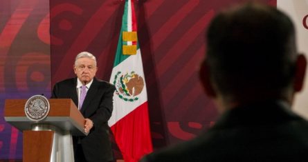 El Presidente Andrés Manuel López Obrador en conferencia de prensa.