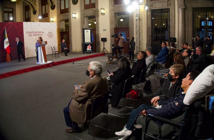 Daniel Robles Haro, un joven comunicador y activista por los derechos de las personas con discapacidad, asistió este día a la conferencia de prensa matutina del Presidente Andrés Manuel López Obrador.