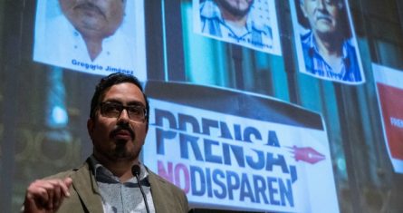 Leopoldo Maldonado durante la presentación del informe 2022 de la organización Artículo 19 en el Museo de Memoria y Tolerancia.