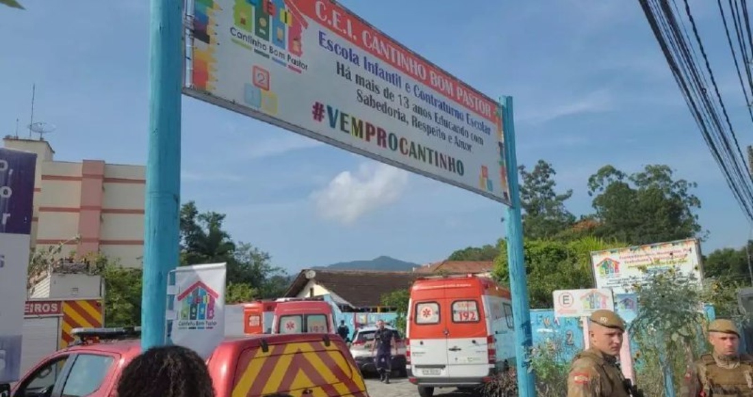 Un hombre que ingresó a una guardería con un hacha mató a cuatro niños e hirió al menos a otros tres el miércoles en el sur de Brasil, informaron las autoridades.