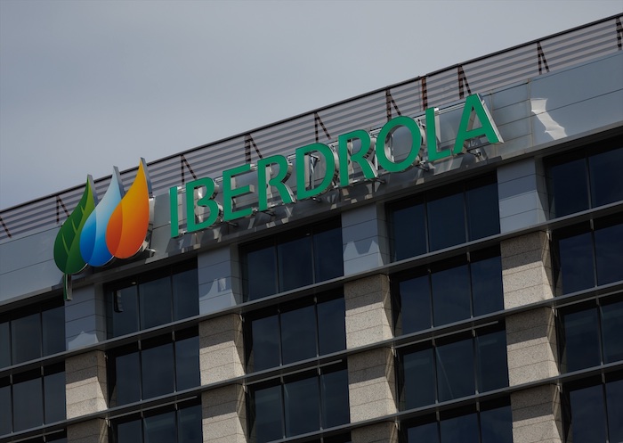 Fachada de la sede de Iberdrola, a 31 de marzo de 2023, en Madrid (España).