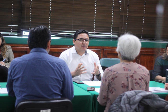 Santiago González Reyes, director de Derechos Humanos Municipal, durante su comparecencia en la Comisión para Atención de los Derechos Humanos y Grupos Vulnerables.