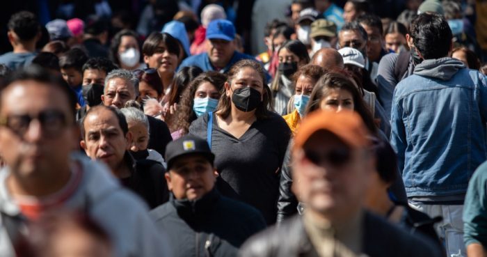 De acuerdo con el Informe Técnico Semanal, hasta el corte del pasado 2 de mayo, en México se habían confirmado siete millones 587 mil 643 casos totales y 333 mil 913 defunciones por la COVID-19.