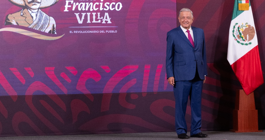 Andrés Manuel López Obrador, Presidente de México, informó esta mañana que el próximo 1 de julio celebrará los primeros cinco años de su victoria electoral en el Zócalo de la Ciudad de México con un "festejo", al que invitó a sus simpatizantes y a la gente en general.