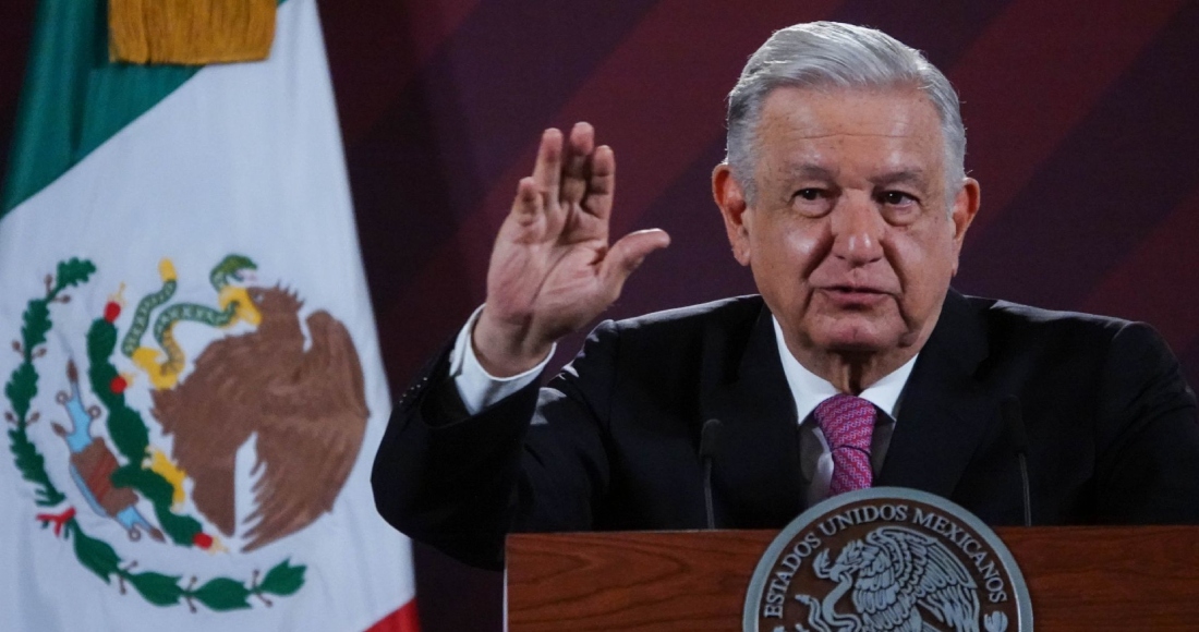 El Presidente Andrés Manuel López Obrador aseguró la mañana de este martes que algunos precandidatos de la oposición ya se dieron cuenta de que habrá "dedazo" de Claudio X. González en el proceso de selección de la candidatura presidencial de Va por México, alianza que fundó el empresario con el Partido Acción Nacional (PAN), el Partido Revolucionario Institucional (PRI) y el Partido de la Revolución Democrática (PRD).