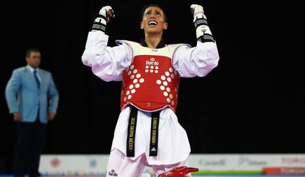 El peleador mexicano Carlos Navarro consiguió el bronce en la categoría -63 kg, tras su destacada participación en el Campeonato Mundial de Taekwondo Bakú 2023. Foto: Olimpismo Mexicano