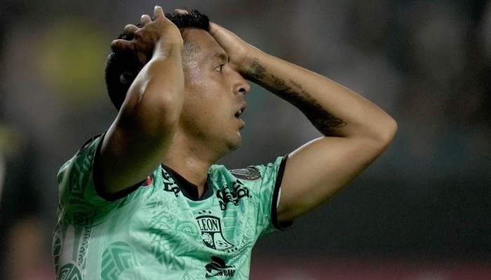 Elías Hernández, del León de México, se lamenta tras desperdiciar una oportunidad de gol ante Los Angeles FC, en la ida de la final de la Liga de Campeones de la CONCACAF, el miércoles 31 de mayo de 2023. Foto: Eduardo Verdugo, AP 