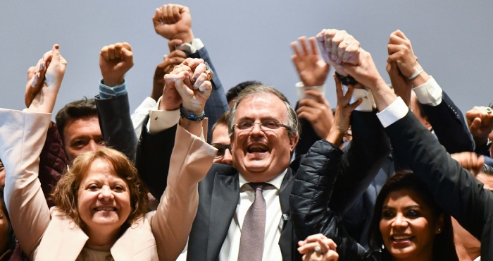 El Canciller Marcelo Ebrard en conferencia.