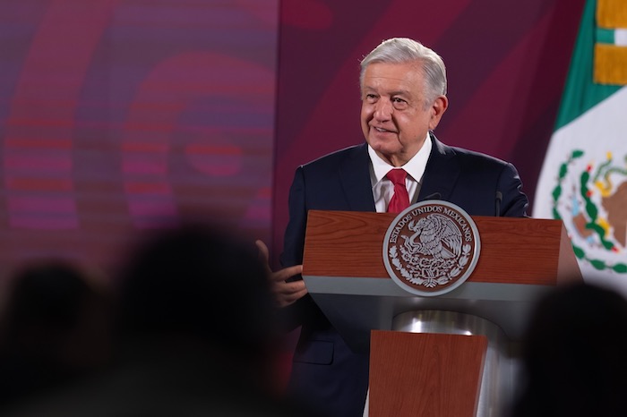 El Presidente Andrés Manuel López Obrador explicó que la "buena noticia" llegó después de que "un Juez desechara los recursos que presentaron abogados y algunos trabajadores en contra de la posibilidad de que los representantes legales del Sindicato vendieran algunos bienes y la marca de Mexicana de Aviación".