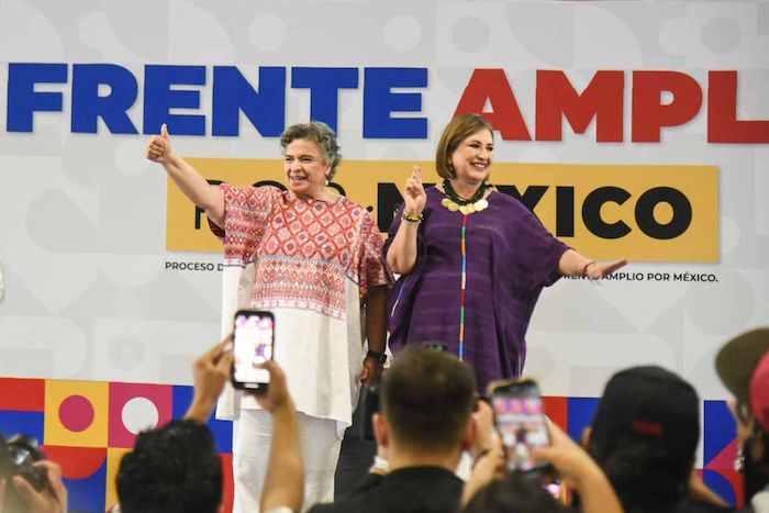 El pasado 26 de agosto, se llevó a cabo el último Foro del Frente Amplio por México, en el que participaron las senadoras Beatriz Paredes y Xóchitl Gálvez.