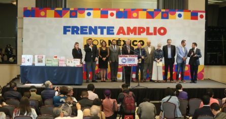 El Comité Organizador del Frente Amplio por México decidió no llevar a cabo la jornada prevista para el domingo 3 de septiembre; ese día se entregará la constancia a Xóchitl Gálvez como la próxima candidata presidencial.