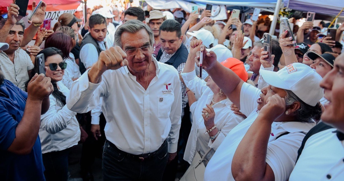 El Gobernador de Tamaulipas, Américo Villarreal Anaya, acudió este lunes al plantón que mantienen las y los maestros en el estado. En el lugar les solicitó regresar a las clases por “respeto a la niñez”. Foto: Gobernador de Tamaulipas, Américo Villarreal