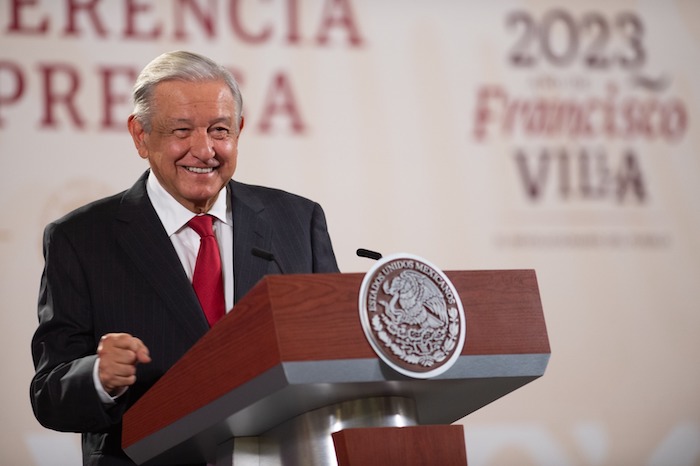 Durante su conferencia de prensa matutina, el Jefe del Ejecutivo federal reiteró que "no va a haber ningún problema" después de que se revele quién será la o el representante del partido que fundó: Morena.