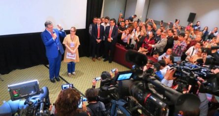 Marcelo Ebrard y Martha Delgado en conferencia de prensa.