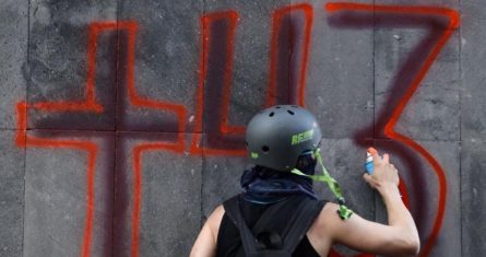 Marcha por los nueve años del caso Ayotzinapa.