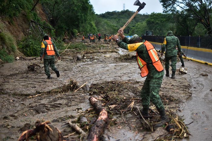 Desde ayer todas las autoridades se encuentran sumando esfuerzos para tratar de restablecer las comunicaciones en Acapulco, Guerrero.