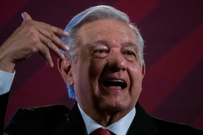 Andrés Manuel López Obrador, Presidente de México, dijo que si el Mecanismo de la Comisión para el Acceso a la Verdad, el Esclarecimiento Histórico y el Impulso a la Justicia (CoVEHJ) quiere retirar a su equipo de investigación para esclarecer la Guerra Sucia, se puede buscar a otro que colabore en los trabajos.