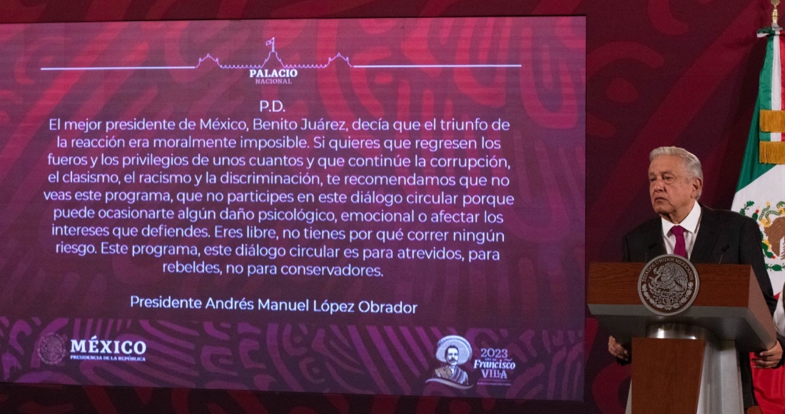 El Presidente Andrés Manuel López Obrador eliminó la mañana de este martes la posdata en la que recomendaba a las y los conservadores no ver su conferencia de prensa matutina, con lo que acató la orden que emitió el Instituto Nacional Electoral (INE) desde el pasado 3 de octubre.