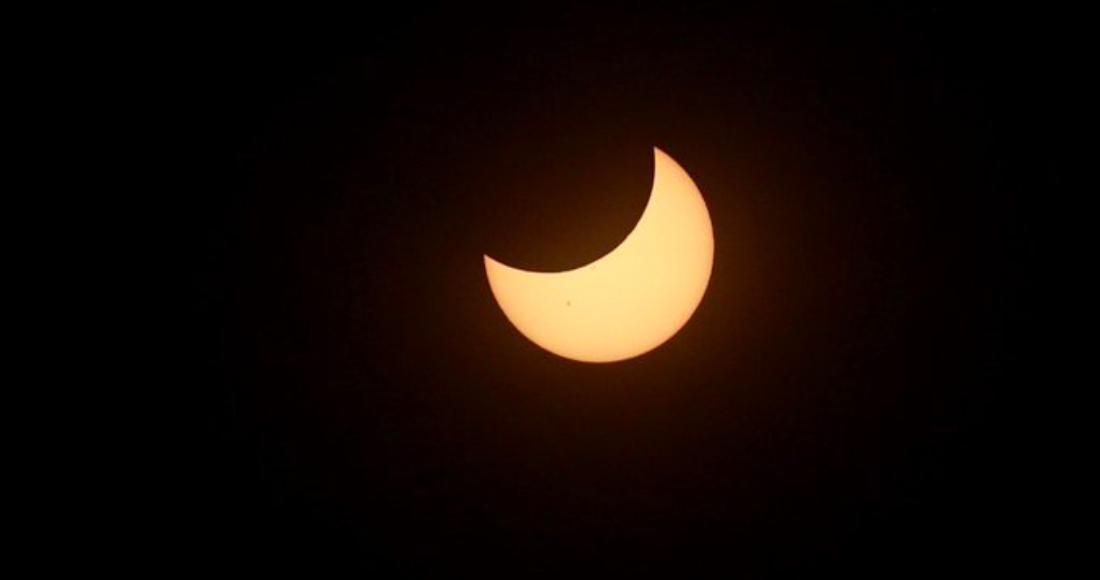 a mañana de este sábado, se produjo un evento astronómico más extraordinario de la naturaleza: un eclipse anular. Foto: IPN