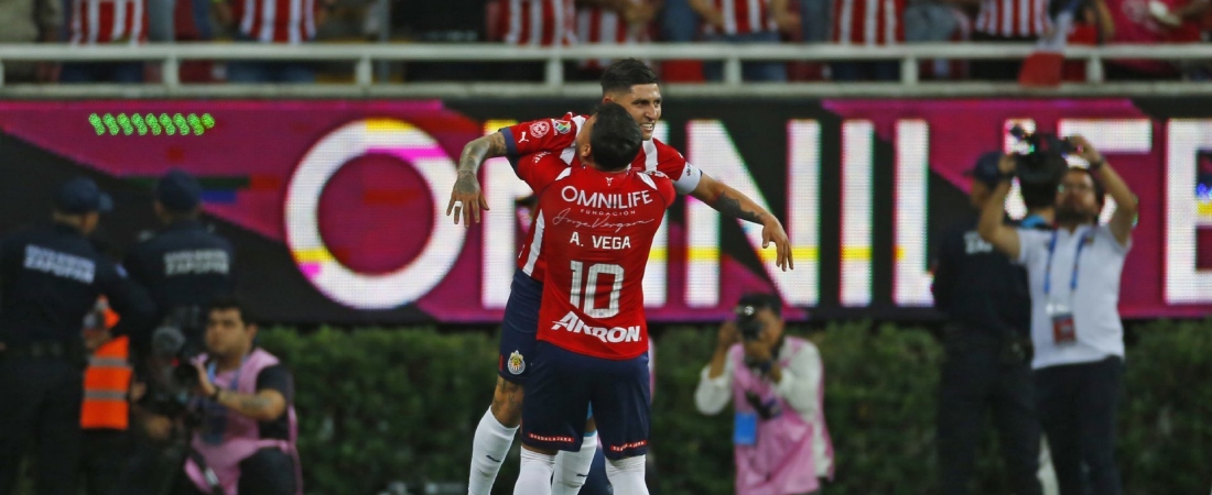 Juego entre las Chivas de Guadalajara frente al conjunto de los Zorros del Atlas. 