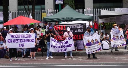 Protesta de trabajadores del PJF.