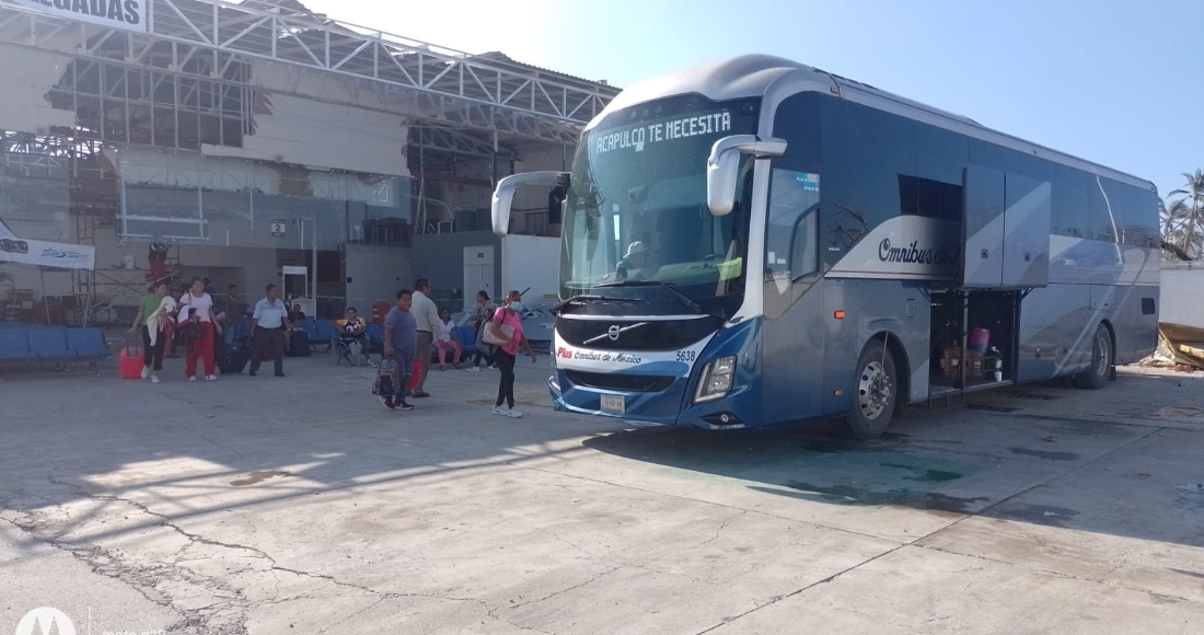 El puente terrestre había sido creado con la intención de apoyar a los turistas que resultaron afectados por el paso del huracán "Otis" y que habían quedado varados en Acapulco, Guerrero. 