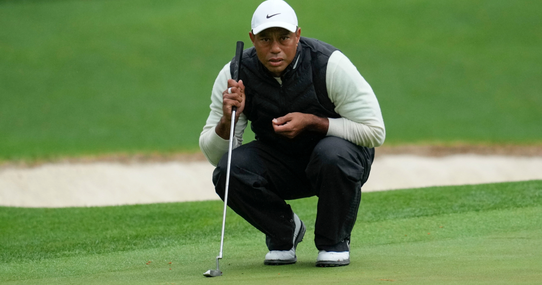 Foto del 8 de abril del 2023, Tiger Woods en el hoyo 16 en el Masters de Augusta. El sábado 18 de noviembre del 2023, Woods anuncia que volverá a competir en el Hero World Championship.